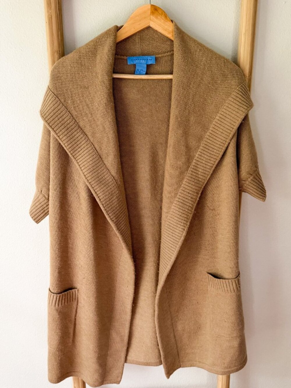 Doncaster Sport 100% Wool Hooded Cardigan Tan Open Front Sweater Size Medium